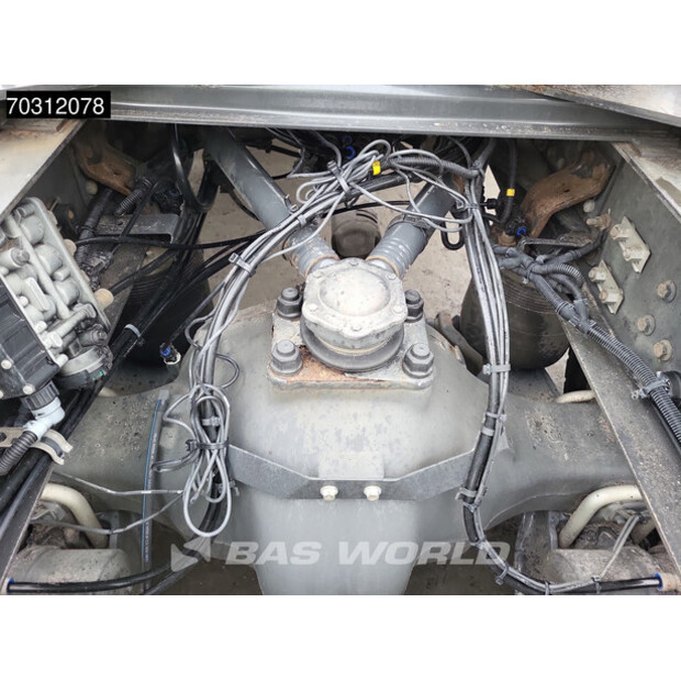 2016 فولفو FM 460-45412946