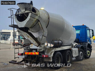 2017-mercedes-benz-arocs-3240-1415112-45413191