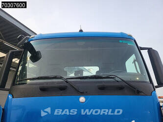 2017-mercedes-benz-arocs-3240-1415112-45413196