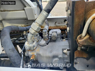 2017-mercedes-benz-arocs-3240-1415112-45413202