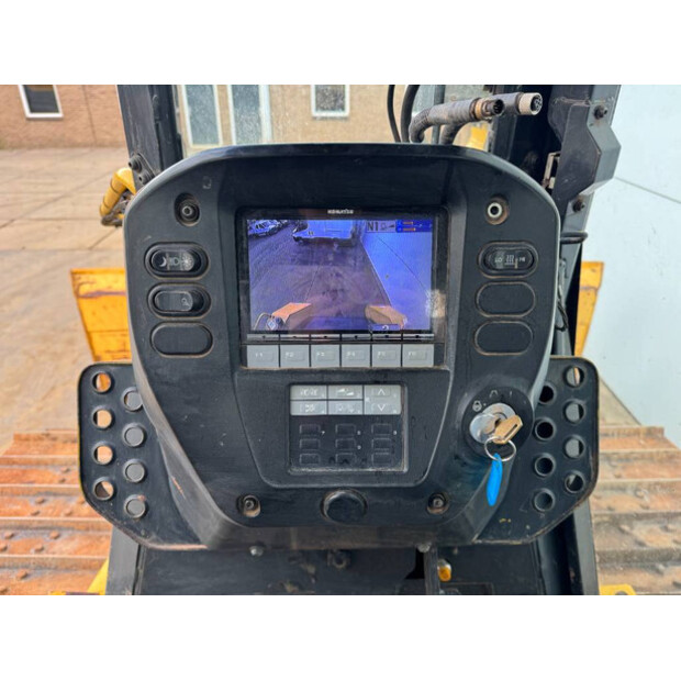 2013 كوماتسو D61PX-23-45413704