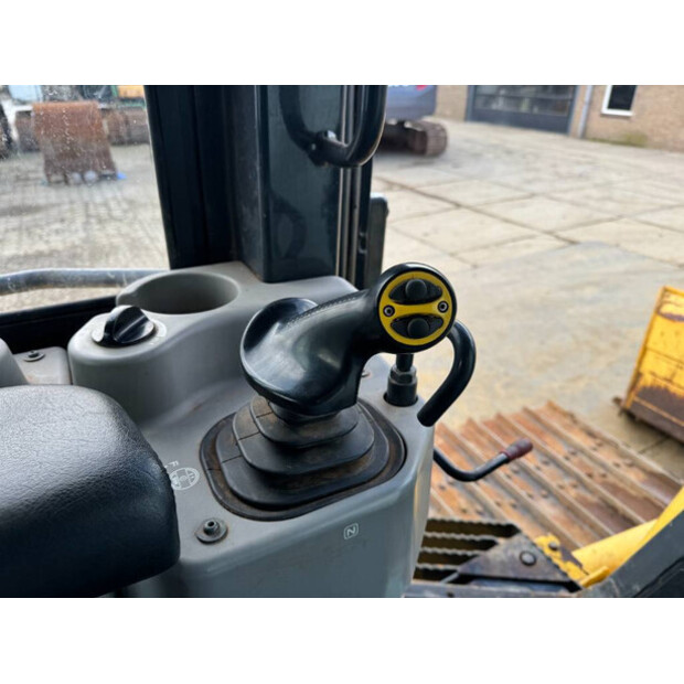 2013 كوماتسو D61PX-23-45413705