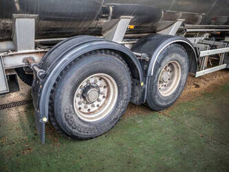 2008-maisonneuve-others-1415125-45413776