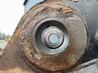 2016-caterpillar-349e-1415133-45413856