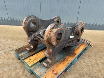 2018-caterpillar-330d-1415135-45413892