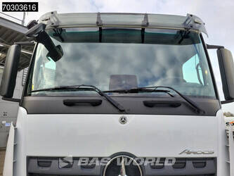 2025-mercedes-benz-arocs-3340-1388352-45413917
