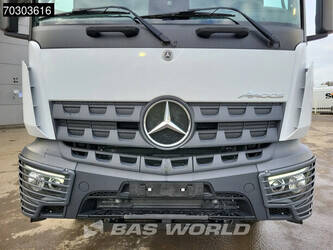 2025-mercedes-benz-arocs-3340-1388352-45413918