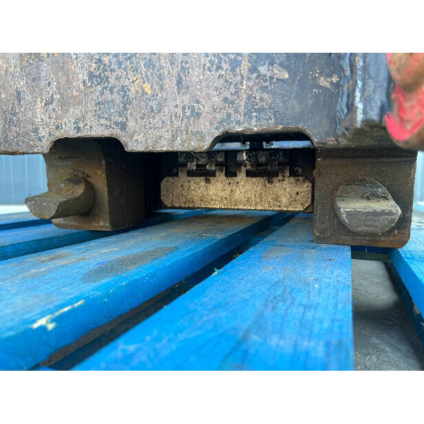 2017 أويل كويك OQ65-45413972