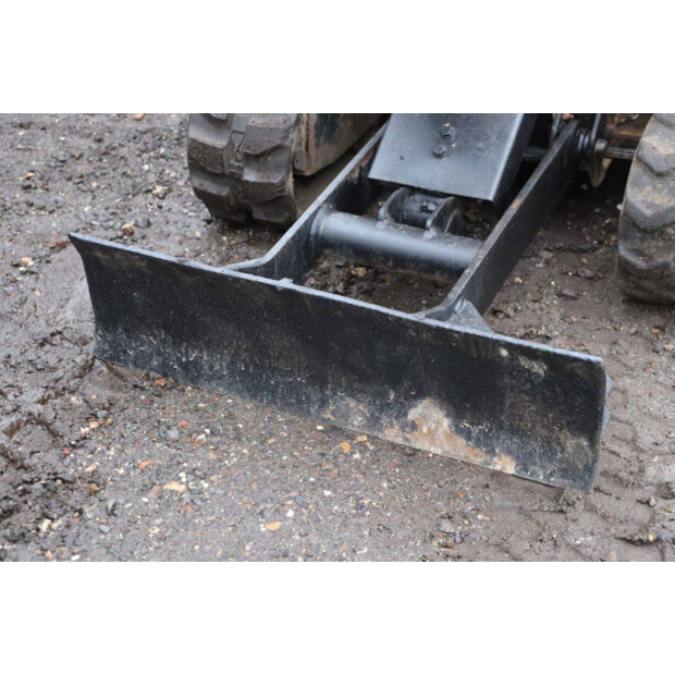 2018 JCB 8008 CT-45413990