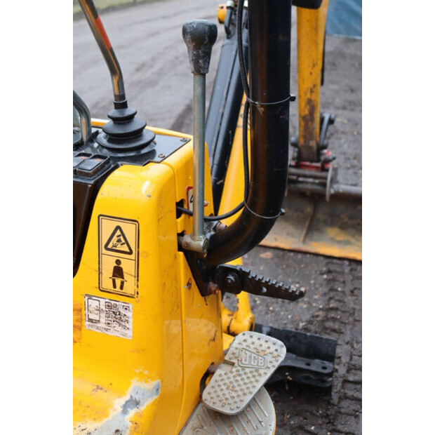 2018 JCB 8008 CT-45414001