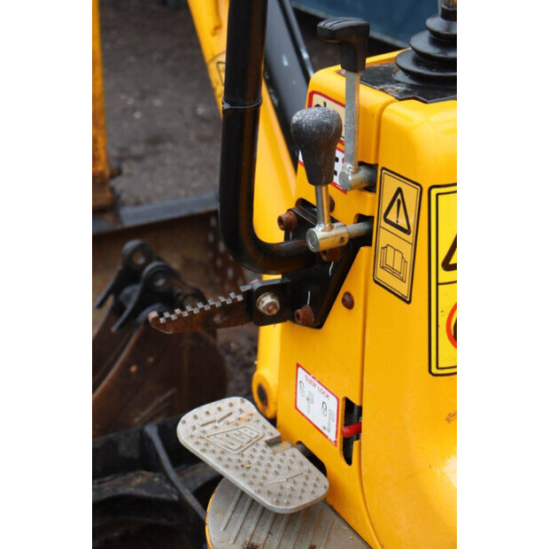 2019 JCB 8008 CTS-45414131