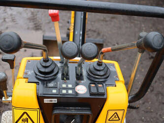 2019-jcb-8008-cts-1415145-45414133