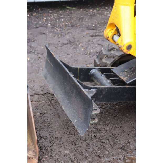 2019 JCB 8008 CTS-45414141