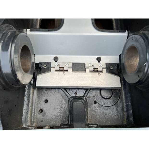 2017 OilQuick OQ70/55-45414366