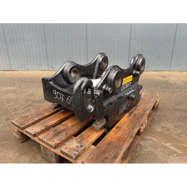 2017 OilQuick OQ70/55-45414376