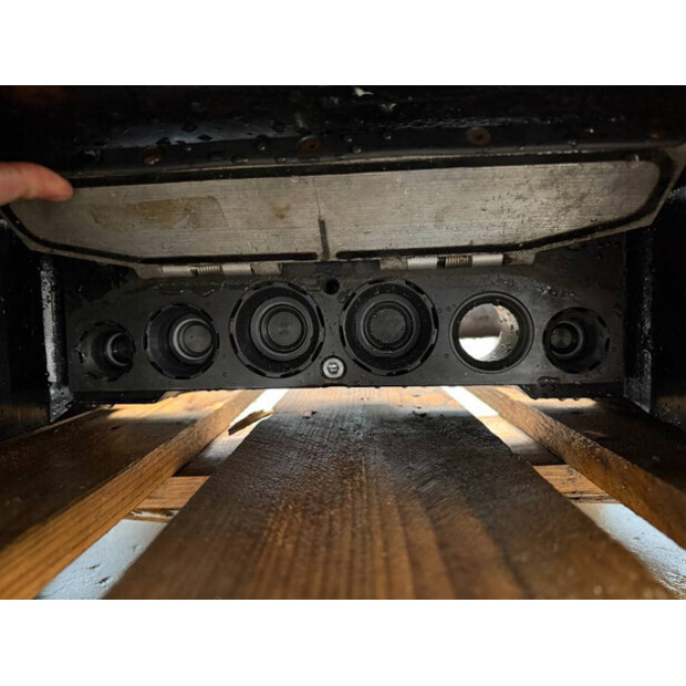 2017 OilQuick OQ70/55-45414393