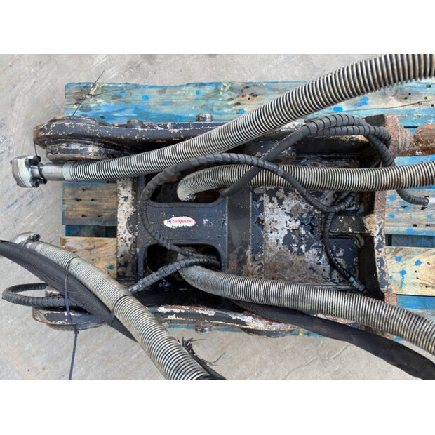 2015 OilQuick OQ70/55-45414449