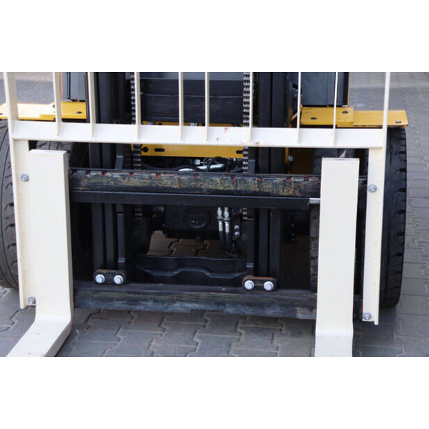 2023 Yale GDP3.5NV2442-45414707