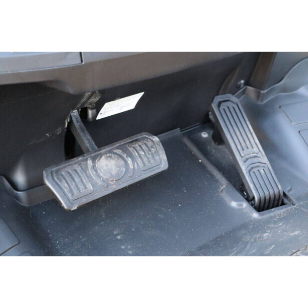 2023 Yale GDP3.5NV2442-45414751