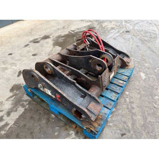 2011 فيراكتيرت SW2007/08-45414894