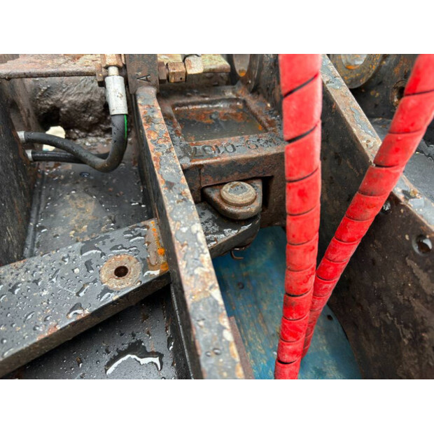 2011 فيراكتيرت SW2007/08-45414907