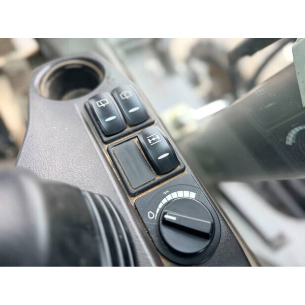 2013 فولفو EW180D-45415045