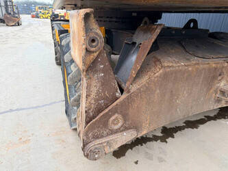 2013-volvo-ew180d-1415175-45415053