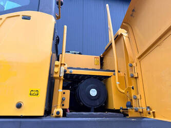 2013-volvo-ew180d-1415175-45415054