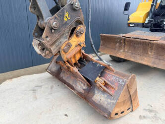 2013-volvo-ew180d-1415175-45415058