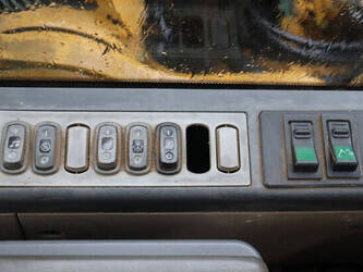 2005-caterpillar-318cl-1415177-45415127