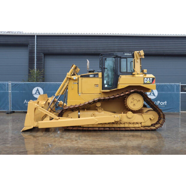 Caterpillar D6T LGP-45415281
