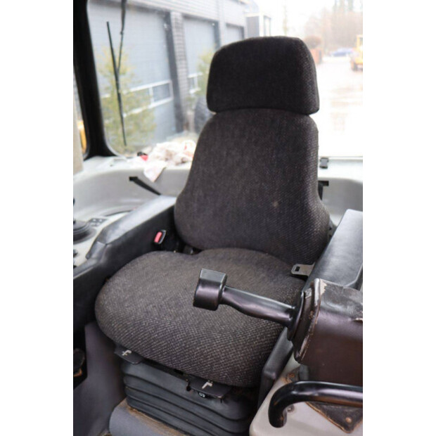 Caterpillar D6T LGP-45415304