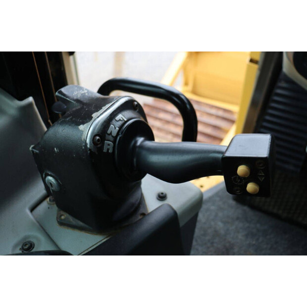 Caterpillar D6T LGP-45415308