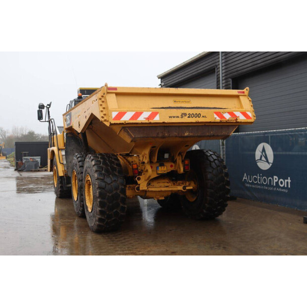 2016 Caterpillar 725C2-45415319