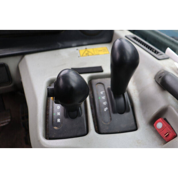 2016 Caterpillar 725C2-45415347