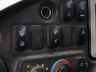 2016-caterpillar-725c2-1415182-45415350