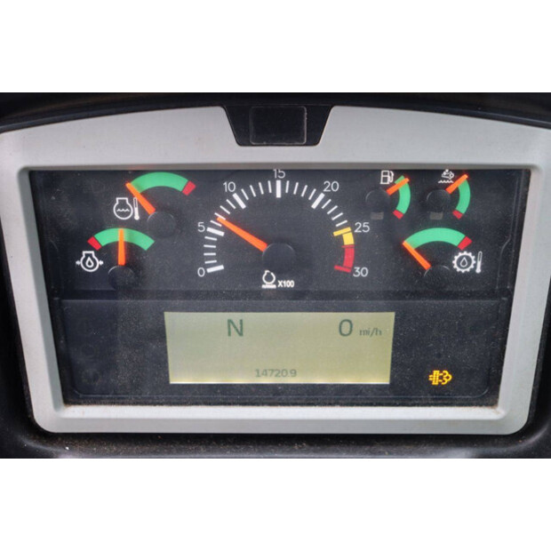 2016 Caterpillar 725C2-45415351