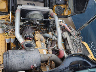 2016-caterpillar-725c2-1415182-45415359