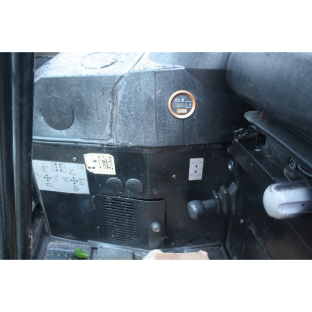 2019 JCB 16C-1-45415404