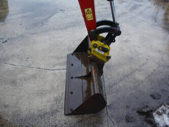 2019-jcb-16c-1-1415184-45415412