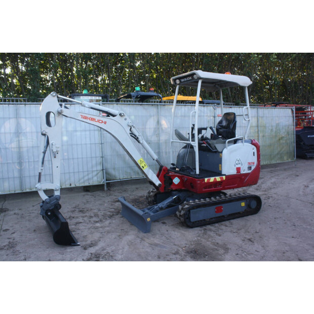 2017 TAKEUCHI TB216-45415423