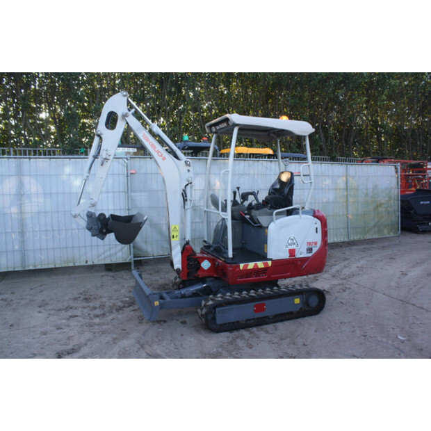 2017 TAKEUCHI TB216-45415426