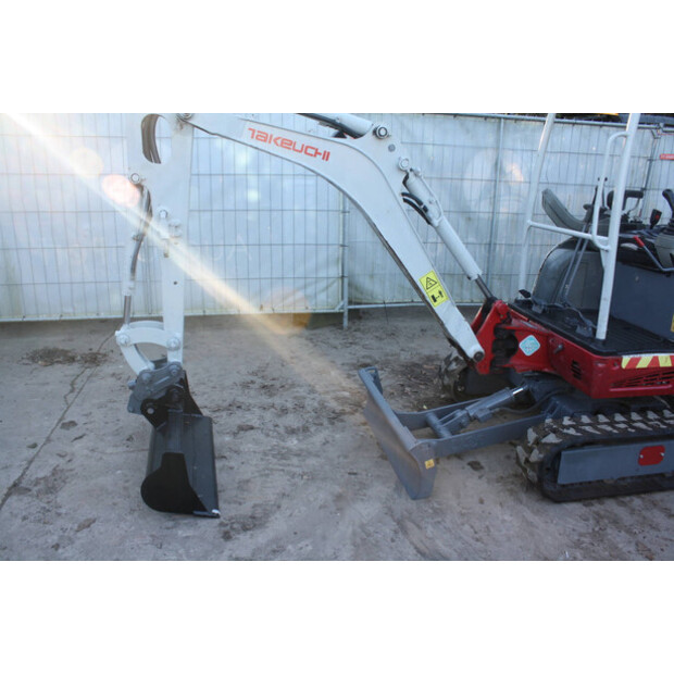 2017 TAKEUCHI TB216-45415434