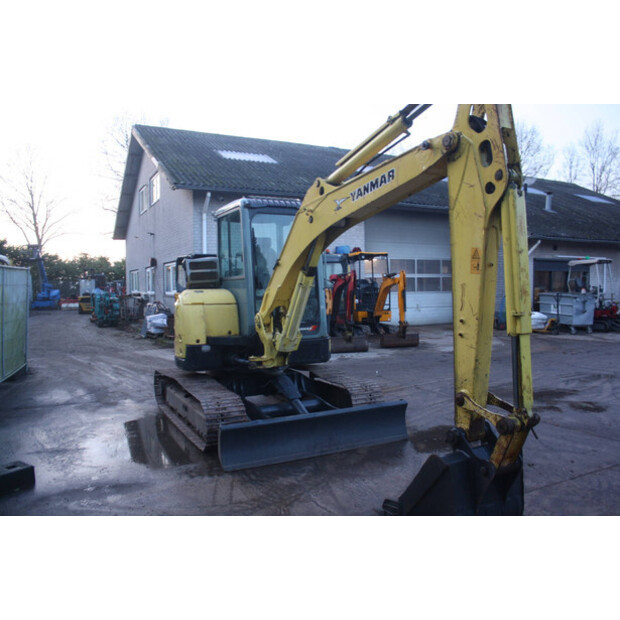 2012 يانمار ViO55-45415600