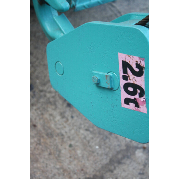 2008 مايدا 266-45415614