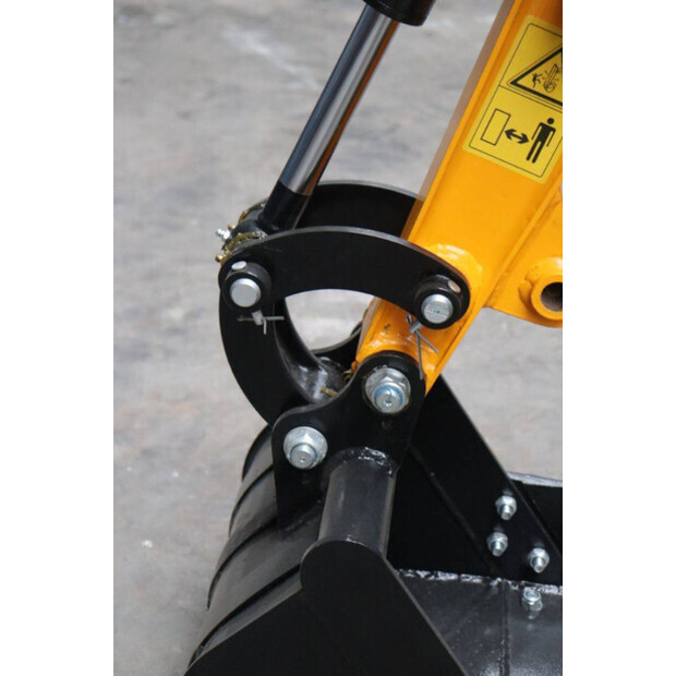 2025 Landward XT18U-45415702