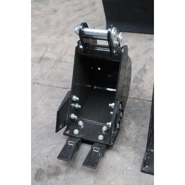 2025 Landward XT18U-45415706