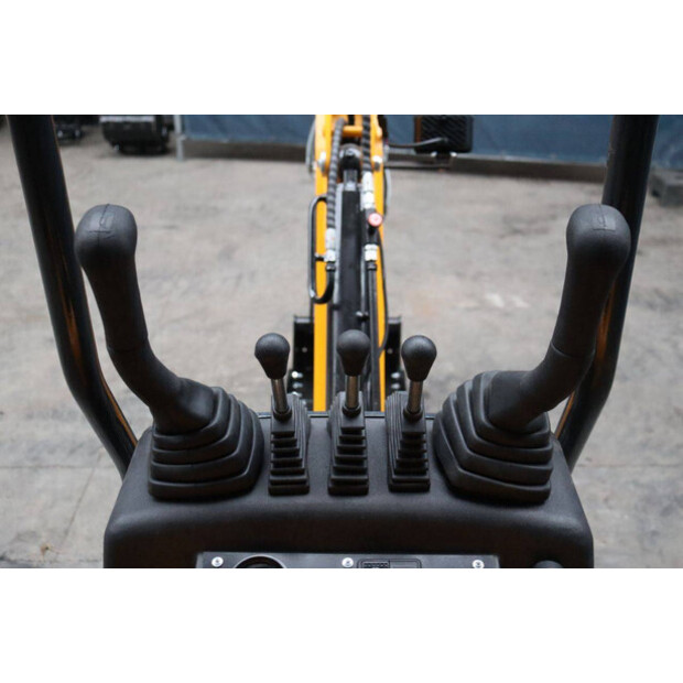 2025 Landward XT10-45415794