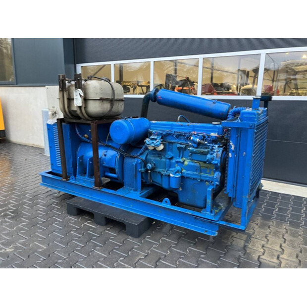 Ford AL 40 Y4-45415977