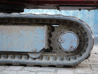 2011-takeuchi-tb016-1415217-45416199